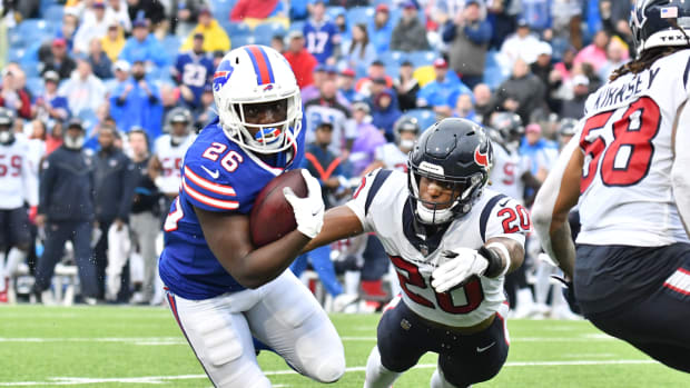 devin singletary 32
